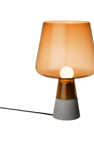 Modern Minimal Lamp – Clean Light for Contemporary Gardens